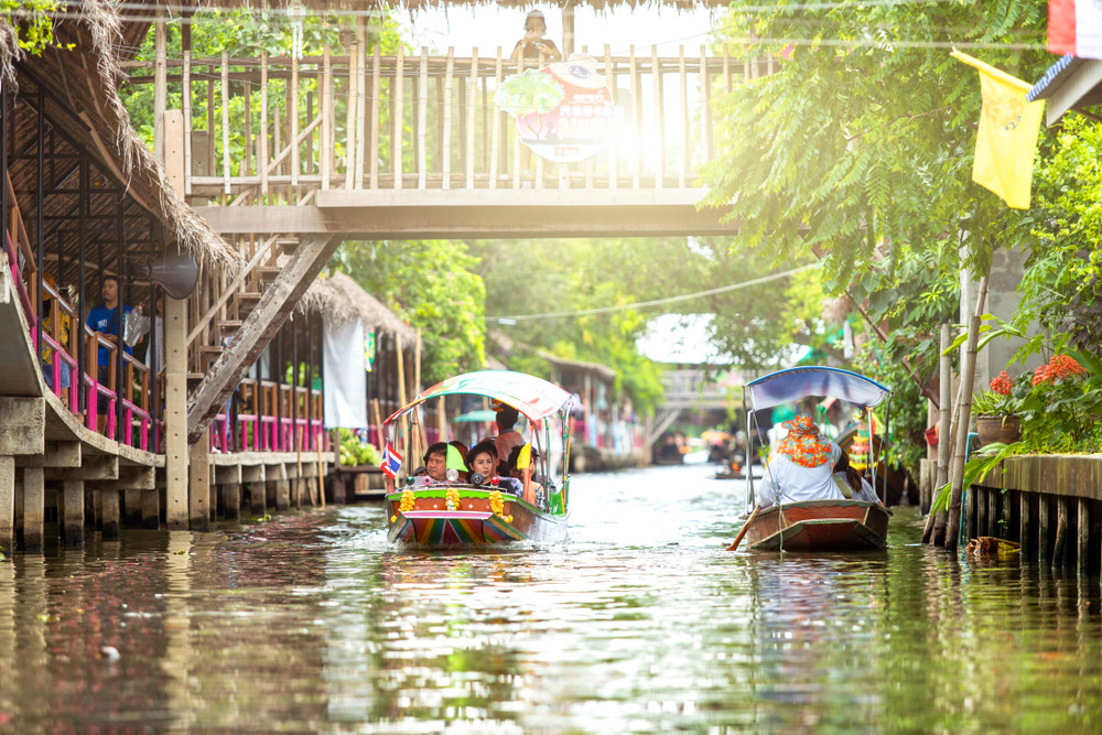 Khlong boat, Bangkok, Thailand. Photo APS / Shutterstock.com