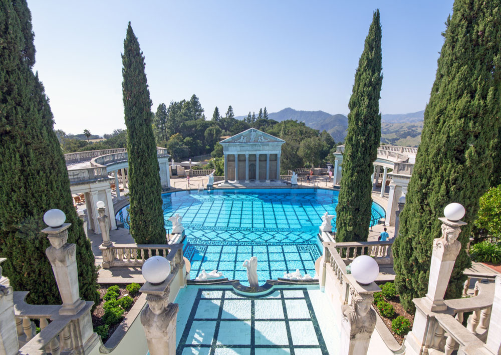 Neptune Pool, Hearst Castle, San Simeon, California. Aimee M Lee / Shutterstock.com