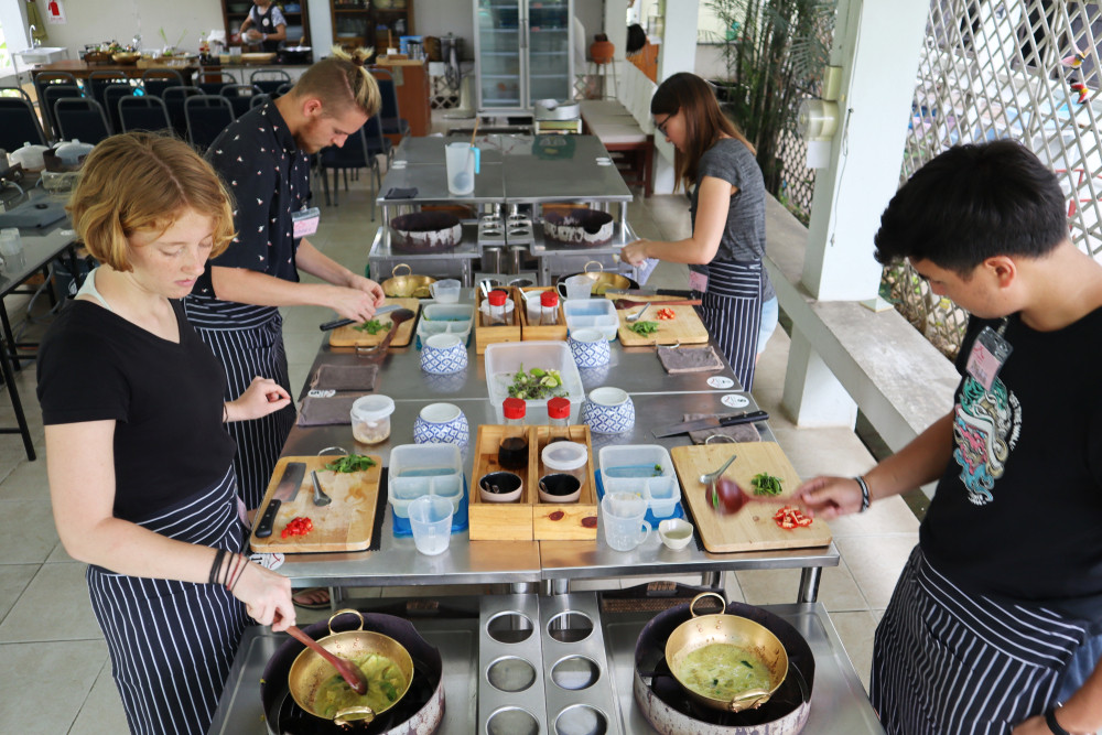 Thai Farm Cooking School, Chiang May, Thailand. Vasin Hirunwiwatwong / Shutterstock.com