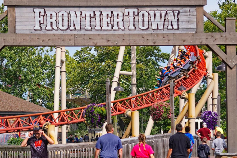 Cedar Point, Sandusky, Ohio. Credit:@coasteraddicts