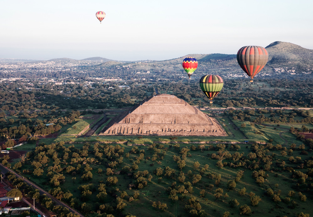 Hot air balloons above the City of Gods, Teotihuacan, Mexico.