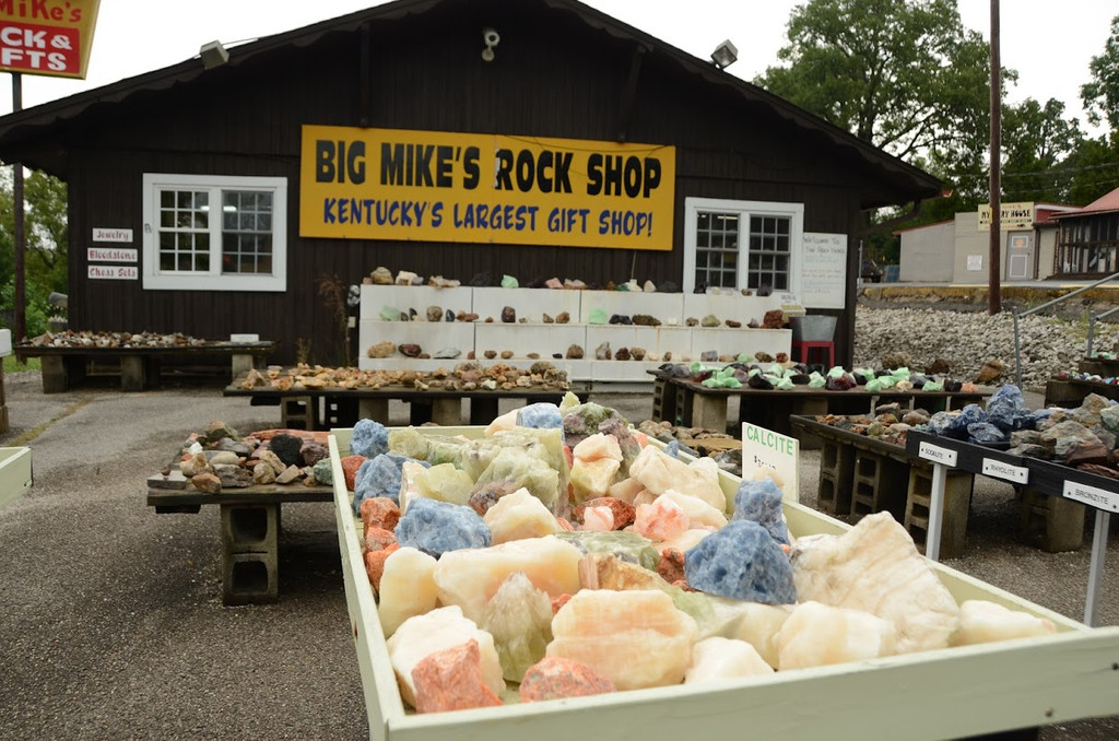 Big Mike's Rock Shop, Cave City