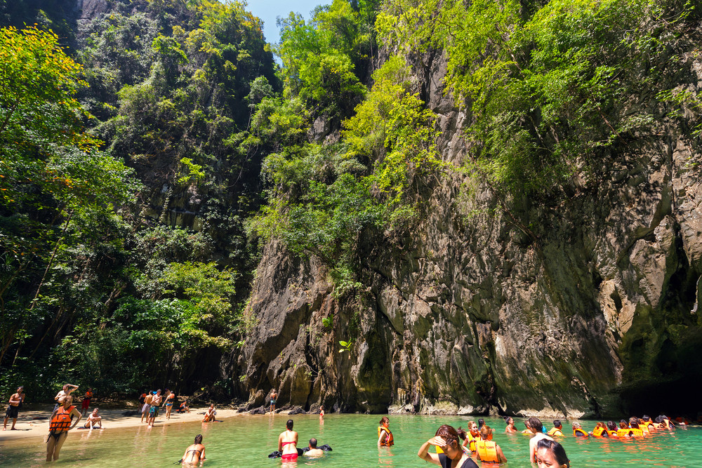 Emerald Cave, Koh Lanta, Thailand. Stephane Bidouze / Shutterstock.com